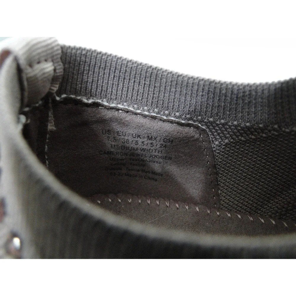 Kenneth Cole Reaction Cameron Jewel Jogger Mauve Rhinestone Slip On Sneakers 7.5 - Picture 14 of 14